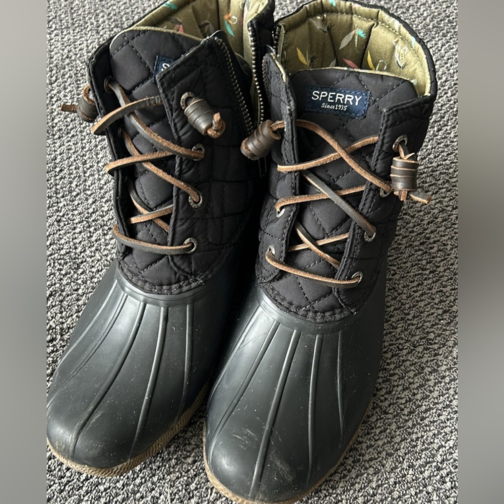 Black Sperry boots size 8.5